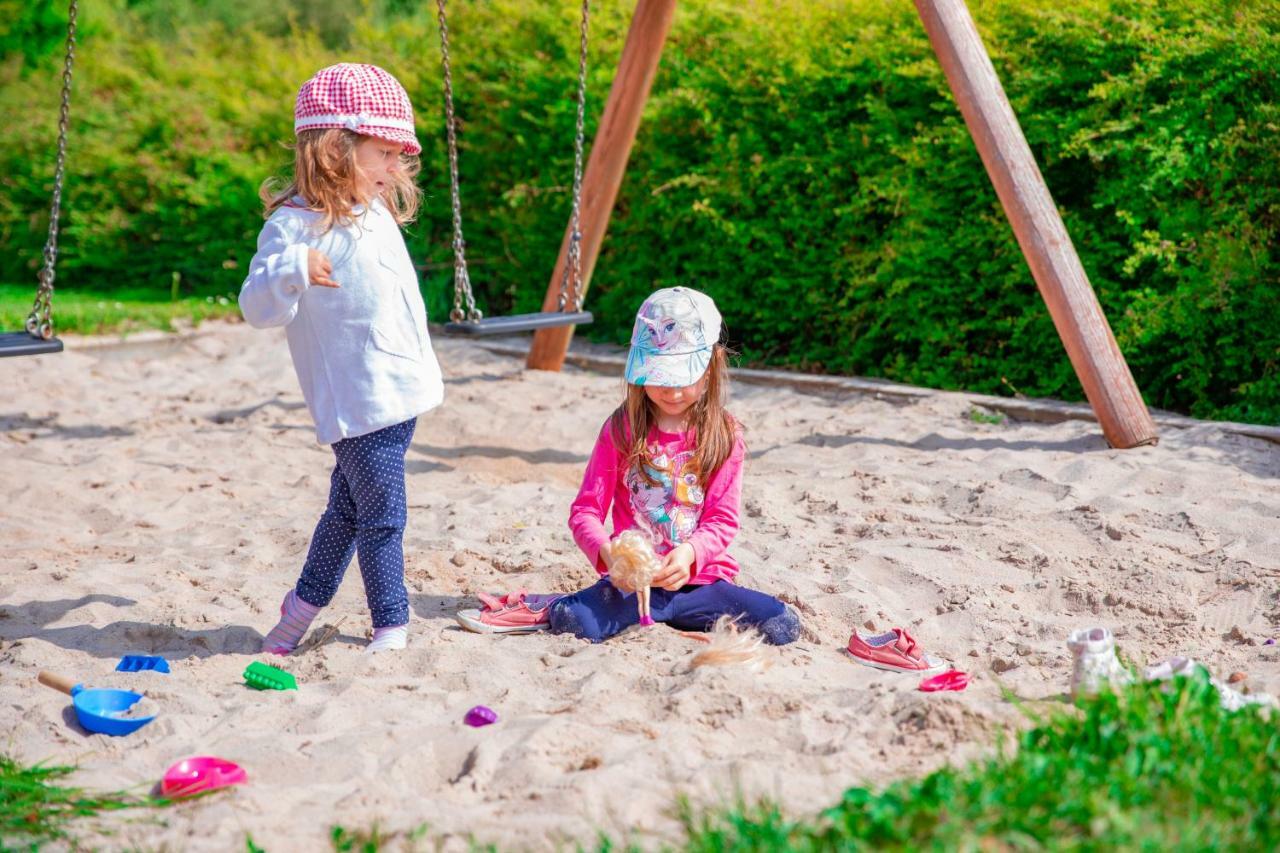 Vakantiepark Westerwolde Pagedal Stadskanaal Ngoại thất bức ảnh